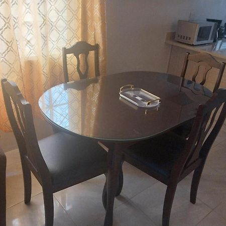 Debs Cozy Cove Villa Discovery Bay Bagian luar foto